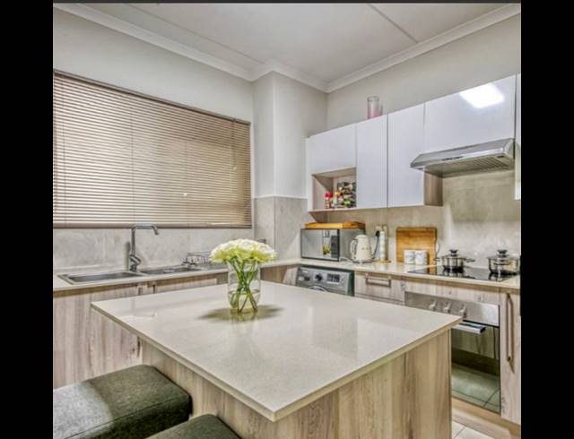 2 BEDROOM APARTMENT FOR SALE IN RANDPARK RIDGE